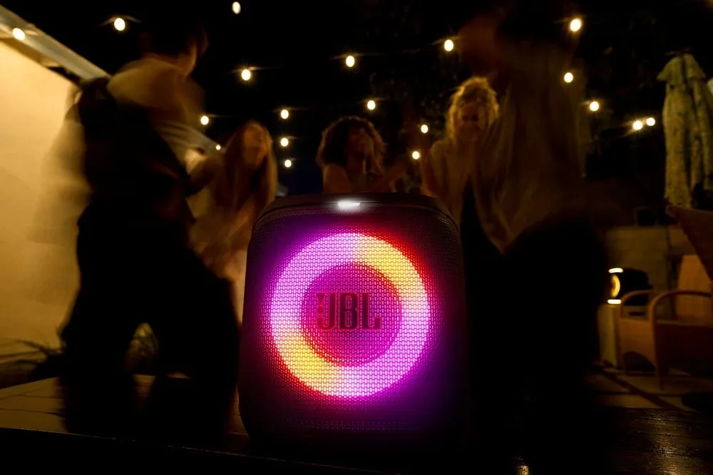 Altavoz JBL portátil